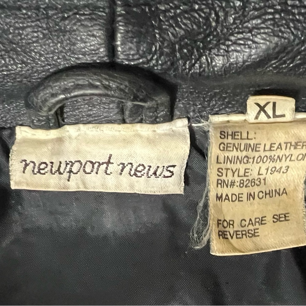 Vintage Newport News Genuine Leather Jacket Black With Zipper Closure Size XL - Picture 4 of 10